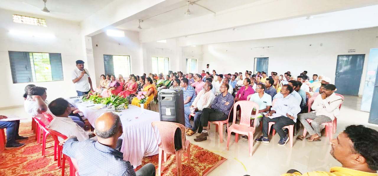 कांग्रेस कार्यकर्ताओं की बैठक, बूथ  को मजबूत करने दिए टिप्स 