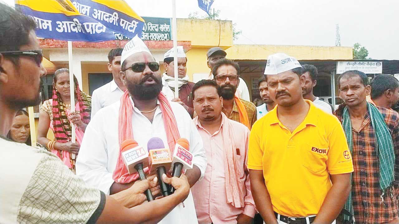 मजदूरों ने रैली निकाल ज्ञापन सौंपा