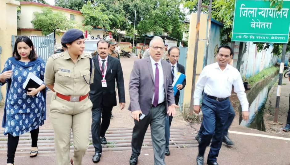 10 साल पुराने मामलों का जल्द करें निराकरण, व्यवस्था भी सुधारे -जस्टिस सिन्हा