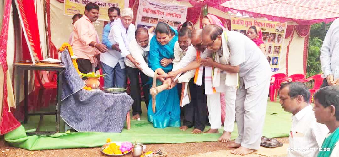 विधायक छन्नी ने रखी विकास कार्यों की आधारशीला विधायक छन्नी ने रखी विकास कार्यों की आधारशीला