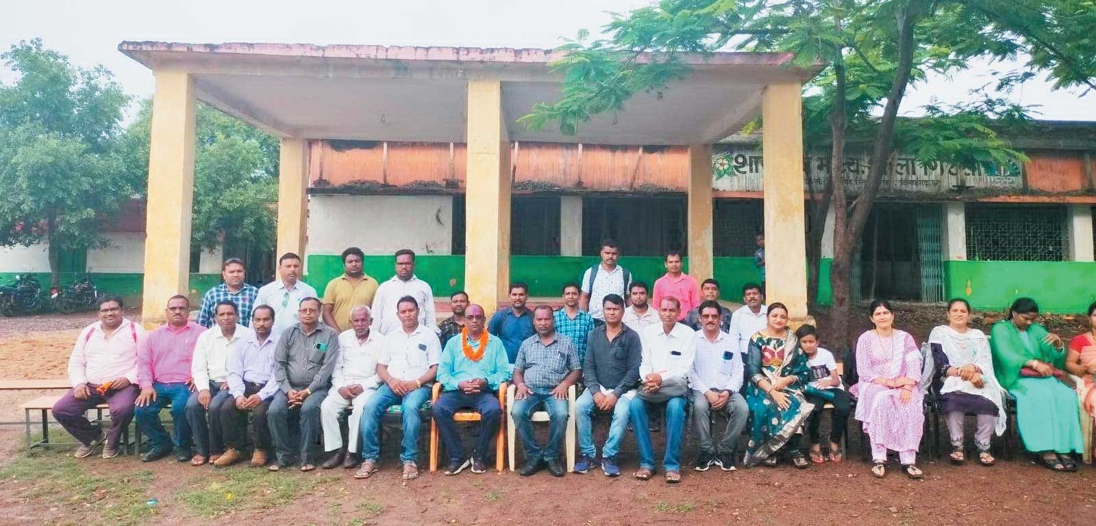 शिक्षक की सम्मान विदाई