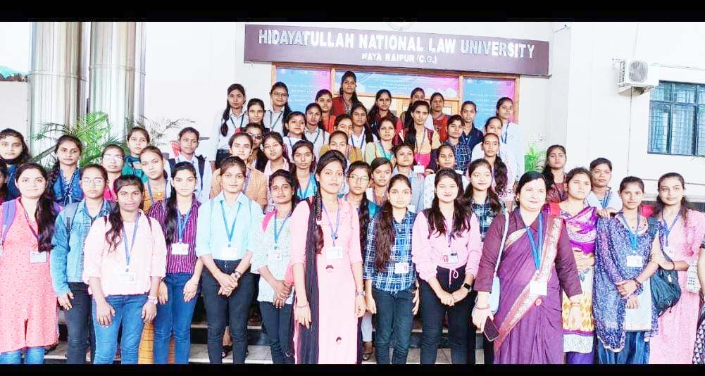 राजीव लोचन कॉलेज की छात्राओं ने कार्यशाला में लिया हिस्सा