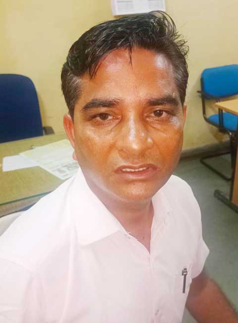 बयाना किसान के खाते से निकालकर डकारा जमीन दलाल, पुलिस पकड़ से बाहर