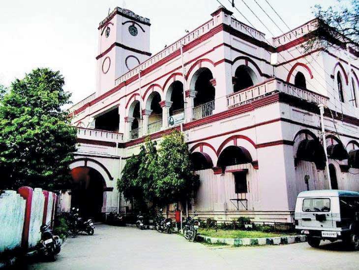 मेयर के खिलाफ अविश्वास प्रस्ताव पर निगाहें मेयर के खिलाफ अविश्वास प्रस्ताव पर निगाहें