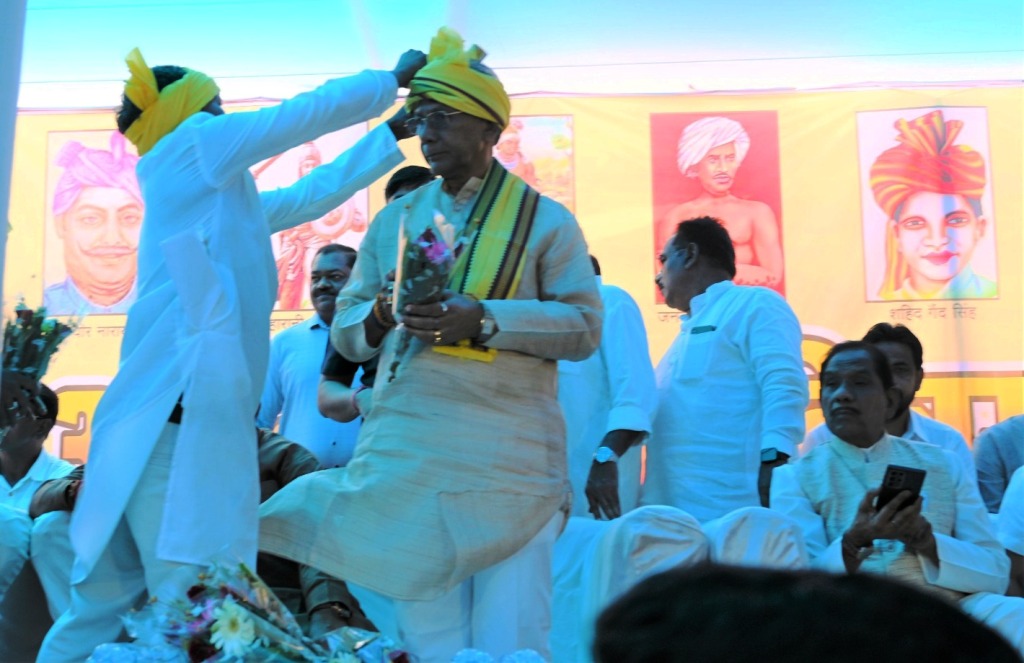 राज्य की आदिवासी संस्कृति और परंपरा को अंतर्राष्ट्रीय स्तर पर मिल रही पहचान-प्रभारी मंत्री