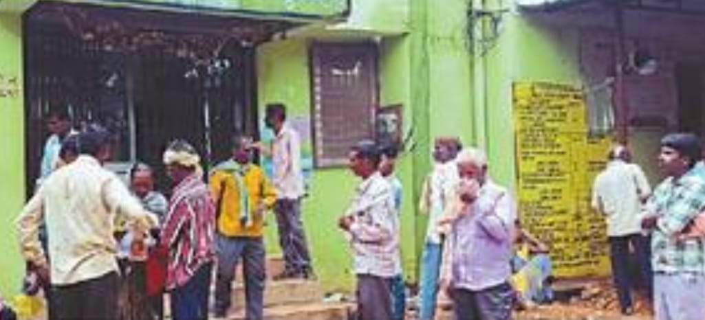 सहकारी बैक में कर्ज लेने वाले किसानों की संख्या 1 लाख से पार, पिछले साल से 21 हजार अधिक  