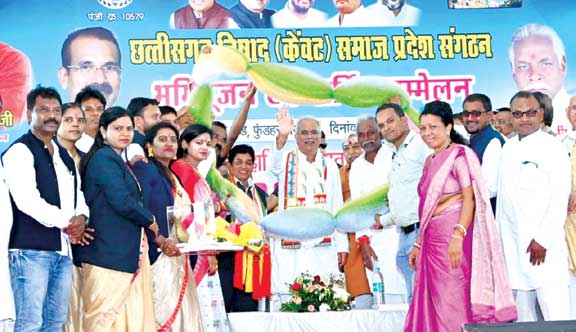 निषाद समाज मेहनतकश: सीएम