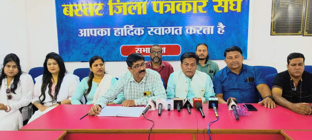 जगदलपुर में आयोजित होने जा रहा है मुकेश नाइट, तैयारी जोरों पर