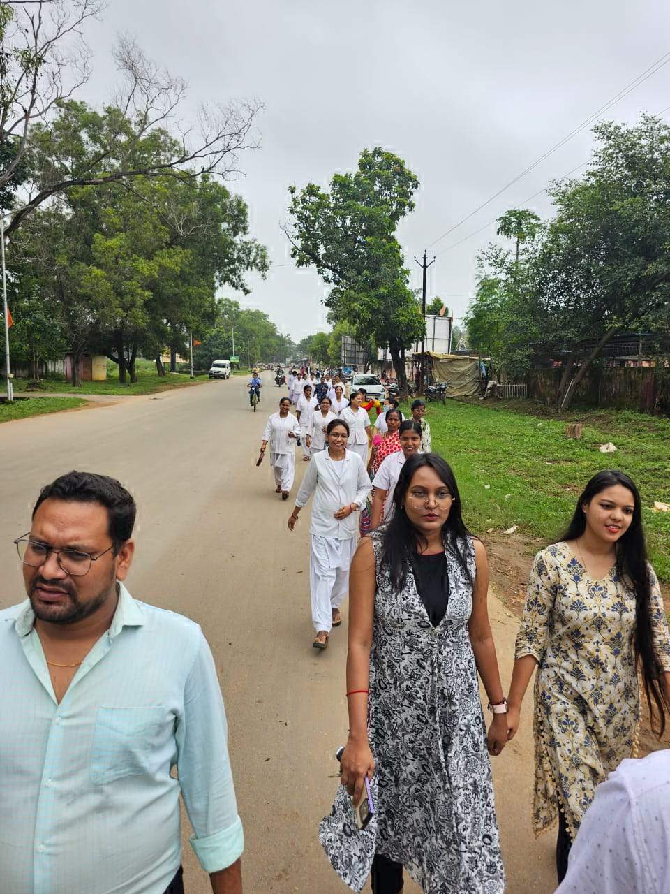 वेतन विसंगति सहित 5 सूत्रीय मांगों को ले डॉक्टर-नर्सों की बेमुद्दत हड़ताल शुरू वेतन विसंगति सहित 5 सूत्रीय मांगों को ले डॉक्टर-नर्सों की बेमुद्दत हड़ताल शुरू