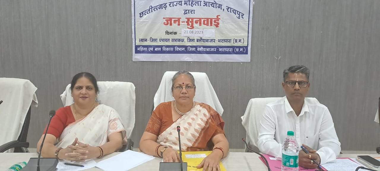 दिव्यांगजनों के साथ अधिकारी-कर्मचारी सम्मानजनक व्यवहार रखें -डॉ. नायक