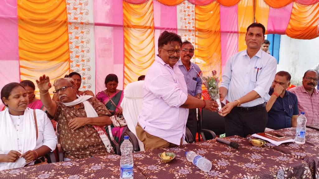 संसदीय सचिव मिंज ने किया एसडीएम कार्यालय का लोकार्पण