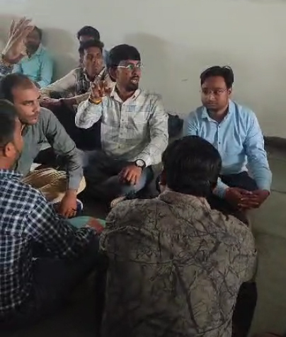 सहायक शिक्षक भर्ती से पहले विवादों में, इंंद्रावती भवन में प्रदर्शन