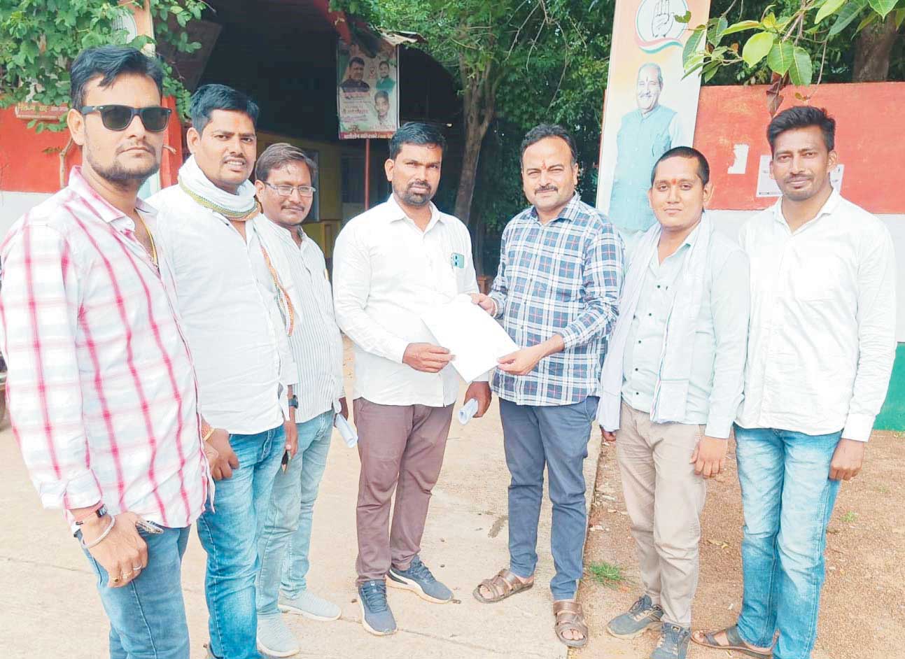 विस टिकट के लिए युकां नेता प्रवीण कल्ला ने दिया आवेदन