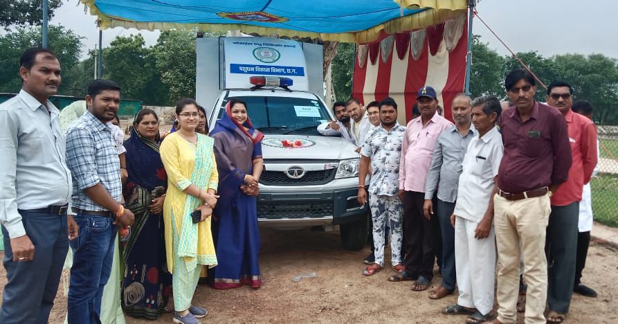 तारिणी ने किया मोबाईल पशु चिकित्सा इकाई का शुभारंभ