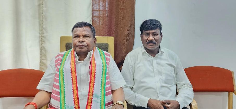 आदिवासी विरोधी थी रमन सरकार-लखमा