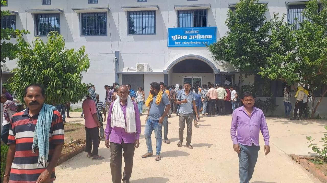 जादू - टोने के शक में  चचेरे भाई की हत्या