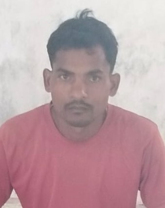 विस्फोटक सहित नक्सली गिरफ्तार विस्फोटक सहित नक्सली गिरफ्तार
