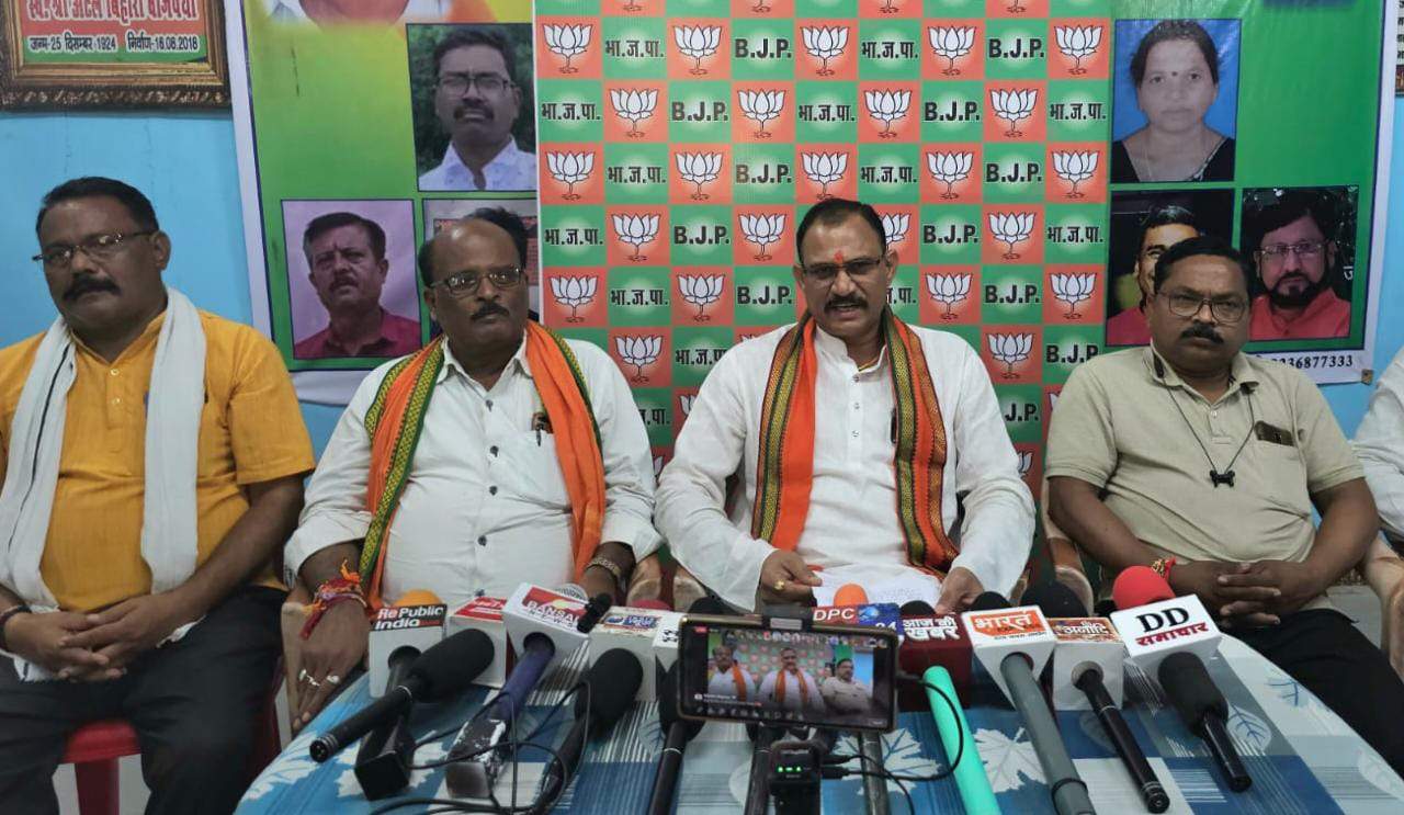 भाजपा के प्रयास से विधायक के भाई पर आदिवासी युवक की हत्या का मामला दर्ज - श्याम बिहारी