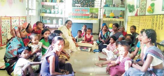 बच्चों में दूर होगा कुपोषण, आंगनबाड़ी केंद्रों में शुरू हुआ वजन त्यौहार