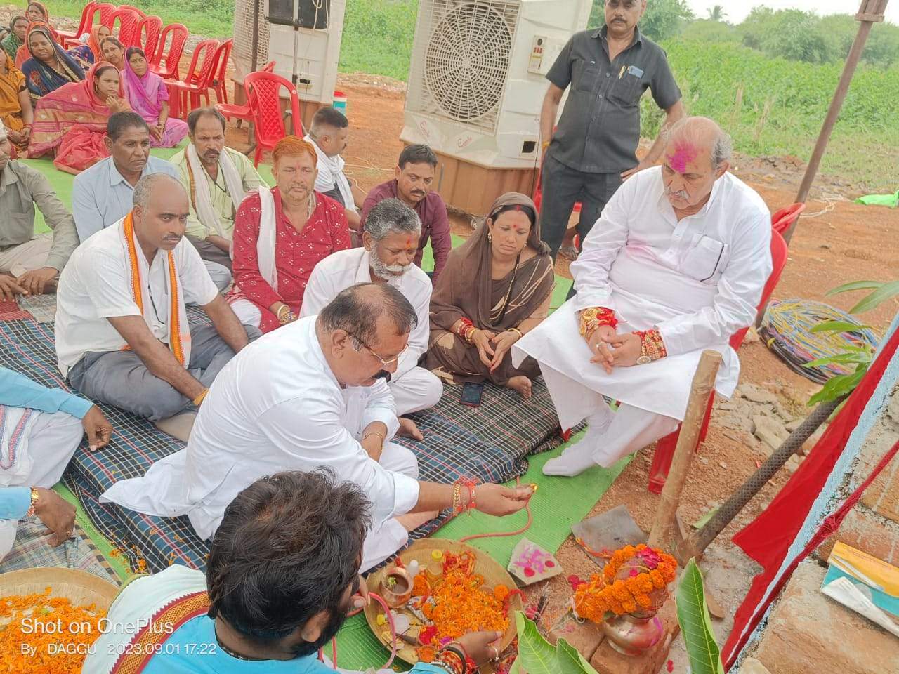 विधायक ने किया सामुदायिक भवनों का भूमिपूजन
