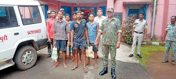 जादू टोना का शक, हत्या कर शव जंगल में छिपाया, मिली सड़ी-गली लाश, 6 आरोपी गिरफ्तार