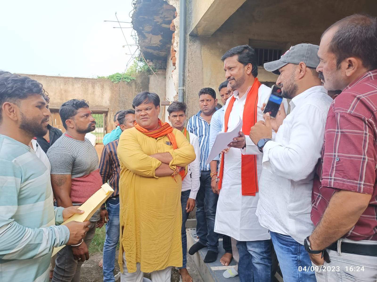 विक्रांत ने ली शक्ति केंद्रों में बैठक