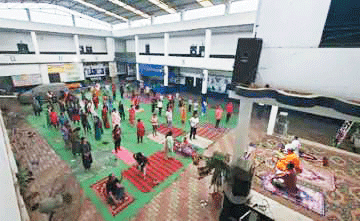 जन्माष्टमी पर योग शिविर