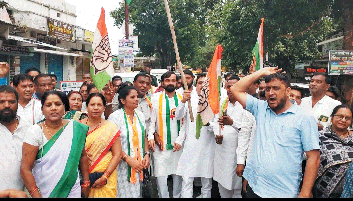 भारत जोड़ो पदयात्रा के एक वर्ष पूरे, कांग्रेसियों ने निकाली पदयात्रा