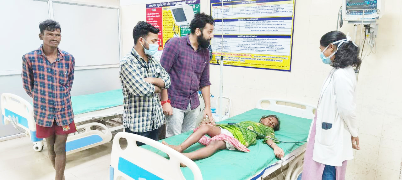 जंगल में पानी लेने जा रही बच्ची पर भेडिय़ा ने किया हमला