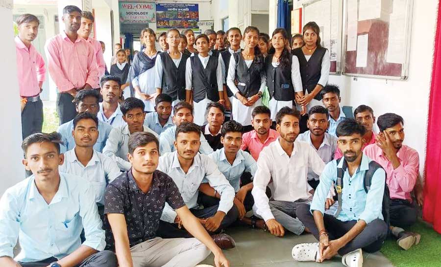 कॉलेज में शिक्षकों की अनुपस्थिति, अभाविप ने दी आंदोलन की चेतावनी