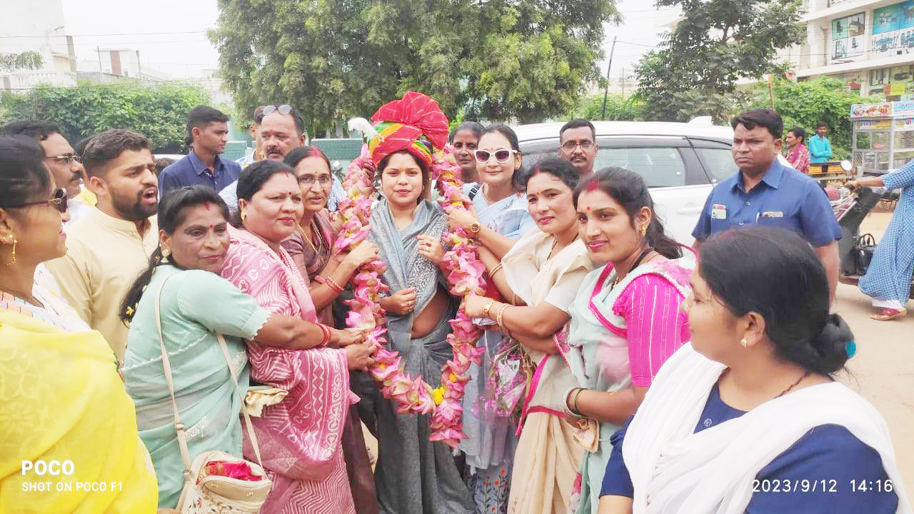 जन्मदिन पर विधायक रंजना को बधाई देने तांता