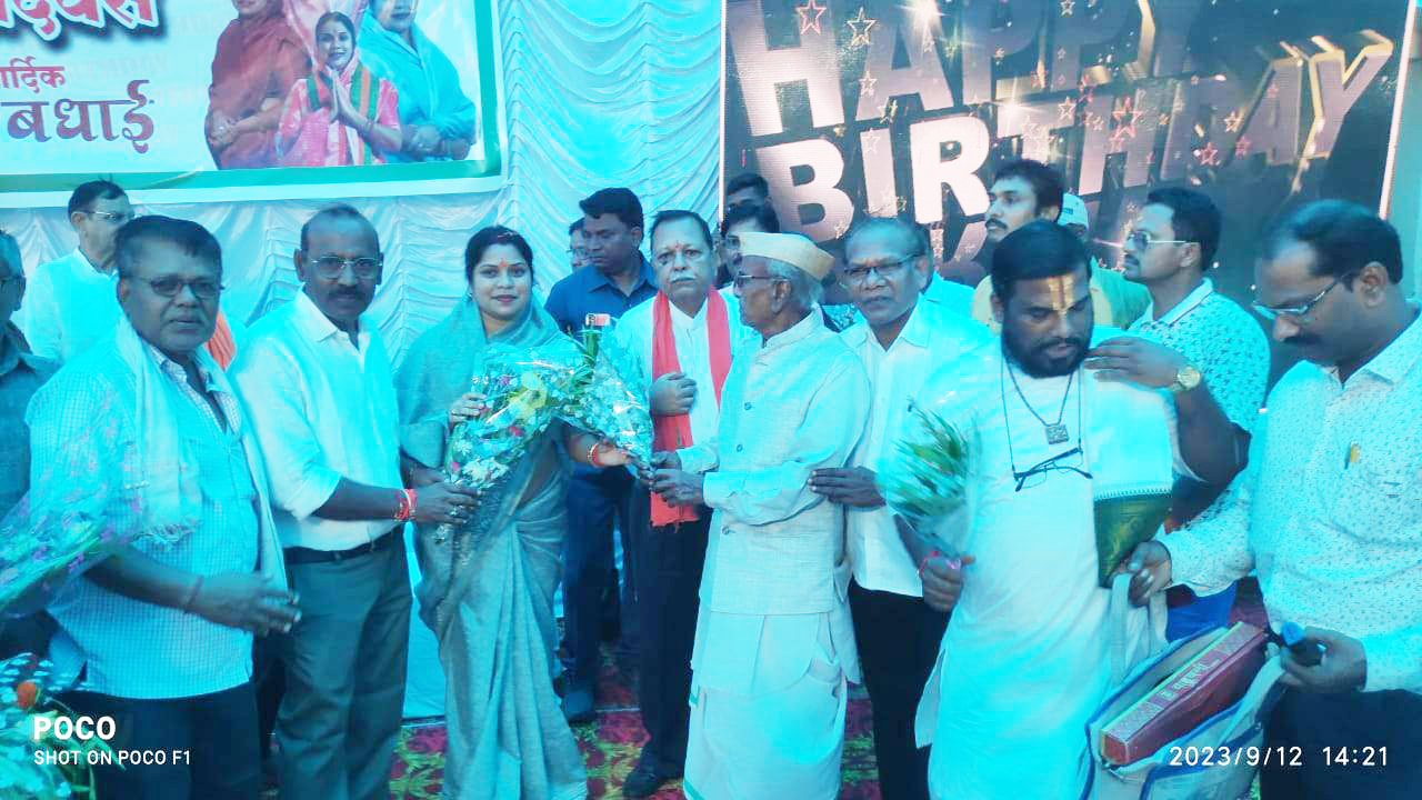 विधायक के जन्मदिवस पर उमड़ा जनसैलाब