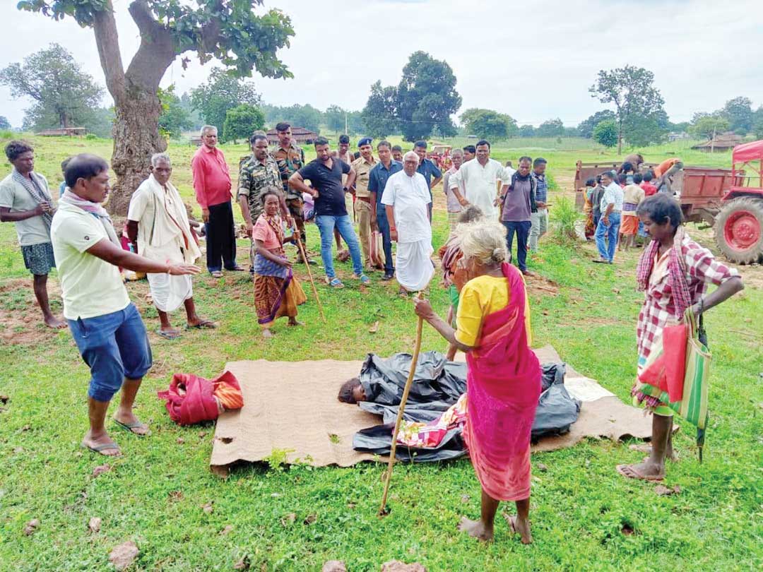 गाज से एक ही परिवार के 3 सदस्यों सहित 4 की मौत, 7 गंभीर