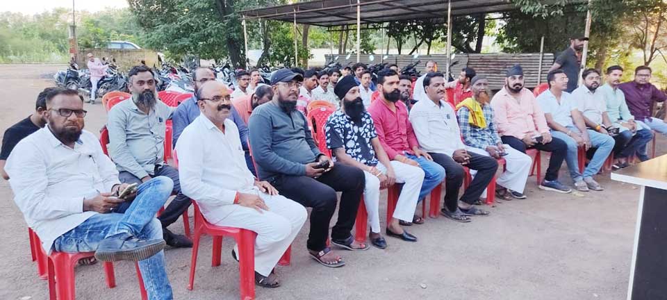 शांति समिति की बैठक