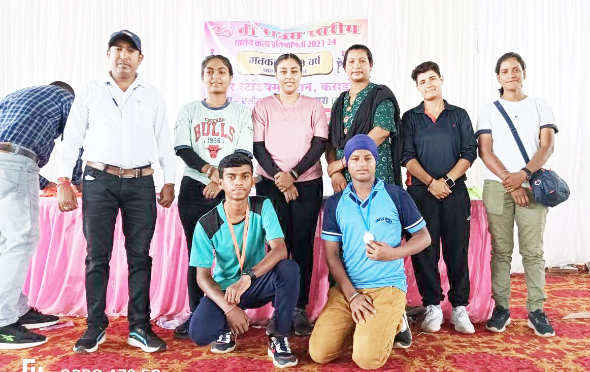 राज्यस्तरीय खेल सिक्ख मार्शल आर्ट में कोंडागांव को 1 सिल्वर व 14 ब्राउंज मेडल राज्यस्तरीय खेल सिक्ख मार्शल आर्ट में कोंडागांव को 1 सिल्वर व 14 ब्राउंज मेडल