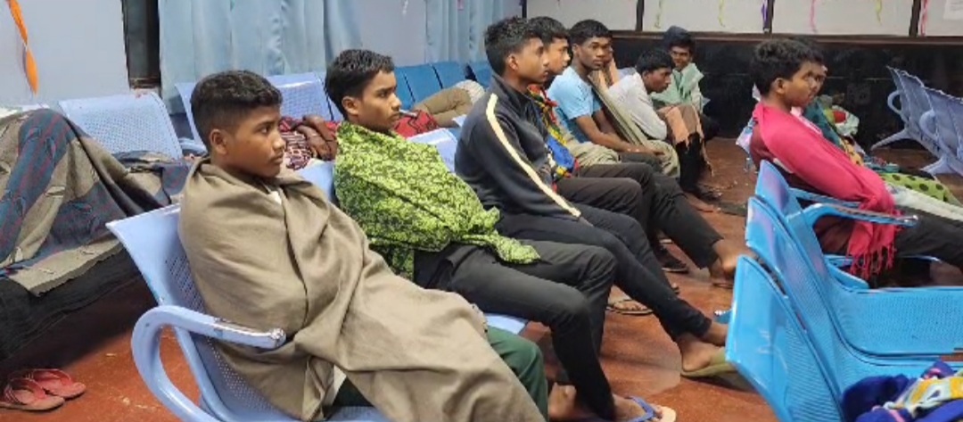 बालक छात्रावास के 75 बच्चे हुए बीमार बालक छात्रावास के 75 बच्चे हुए बीमार