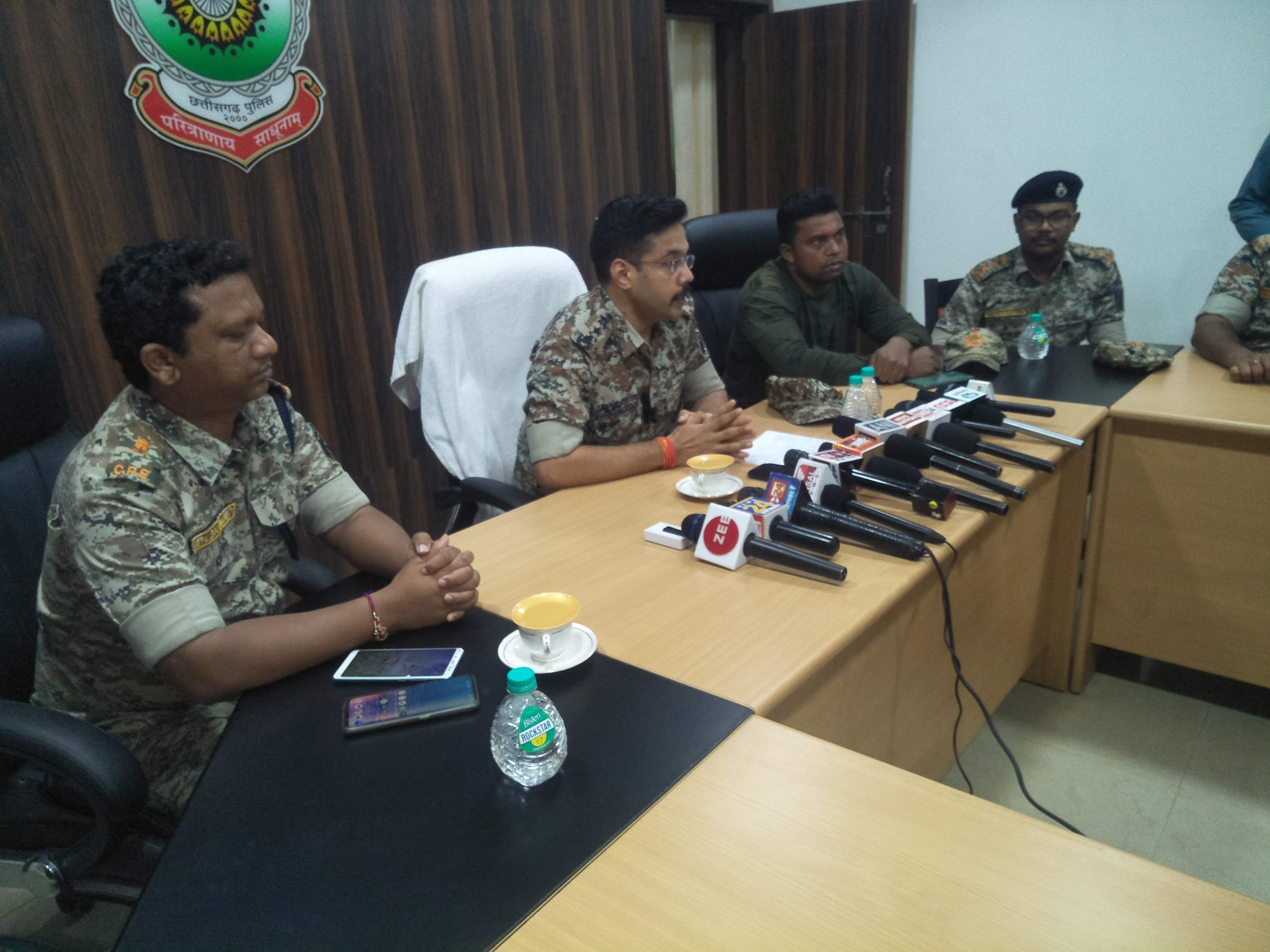 7 लाख के इनामी थे दोनों लीडर 7 लाख के इनामी थे दोनों लीडर