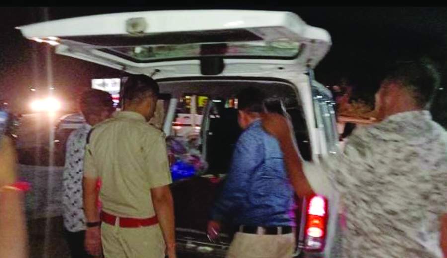 वाहन चेकिंग, व्यापारी के कार से 3.89 लाख जब्त