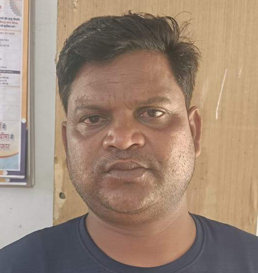सबस्टेशन यार्ड में रखे ट्रांसफार्मर के पार्ट्स व लोहा चोरी का फरार आरोपी गिरफ्तार  