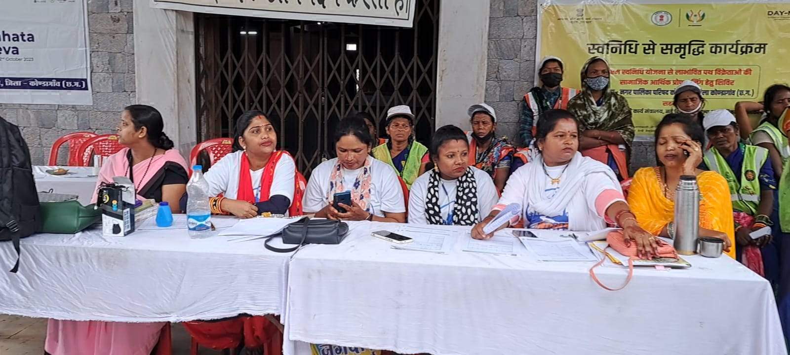 100 से अधिक स्वच्छता दीदियों की स्वास्थ्य जांच
