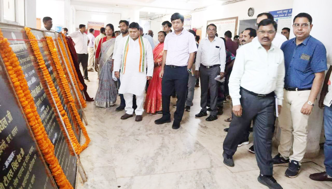 सीएम ने 730 कार्यों का लोकार्पण, 176 कार्यों का किया वर्चुअल भूमिपूजन