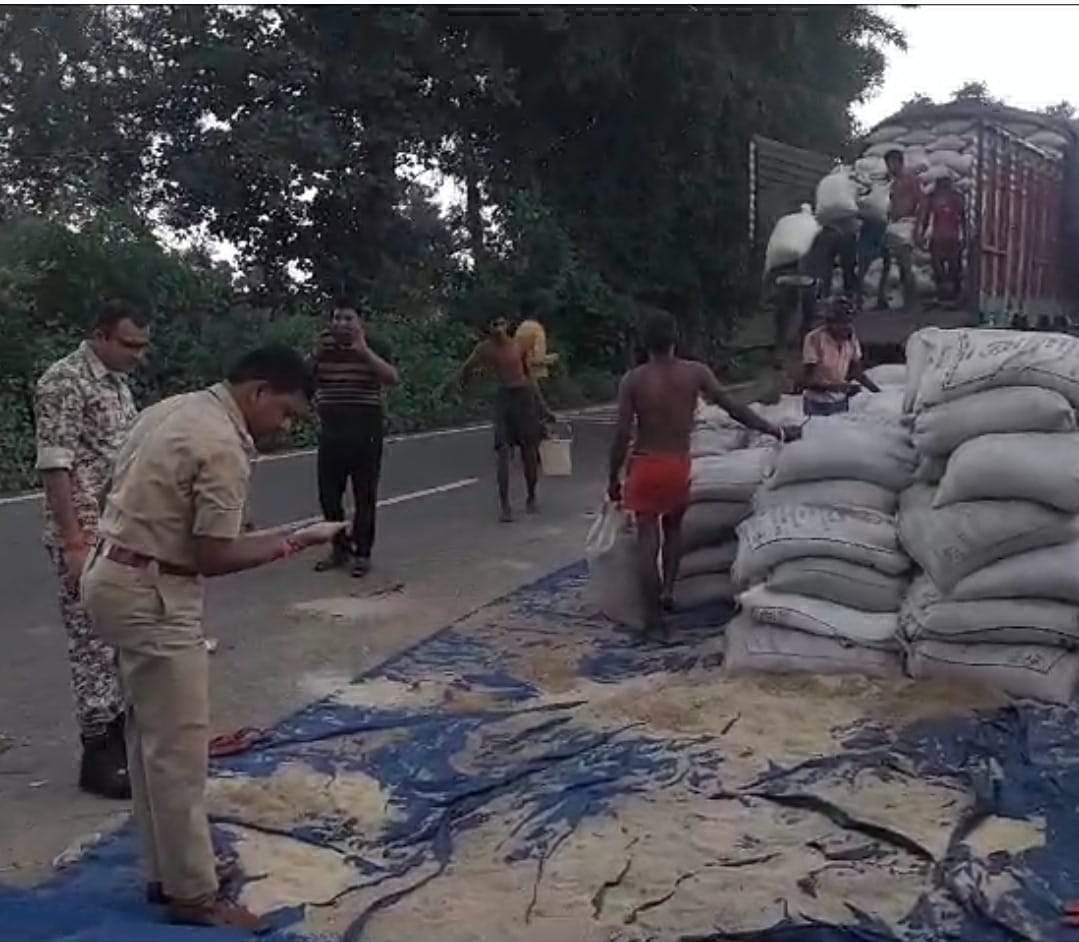 12 लाख की चावल लोड ट्रक लूटने वाले 2 गिरफ्तार