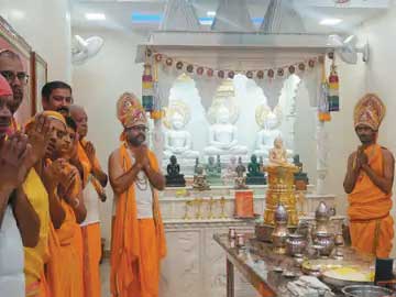 मेरा कुछ भी नहीं, सिर्फ आत्मा ही मेरी है, भाव से प्रकट होता है आंकिचन्य धर्म-अभिषेक