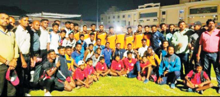 खो-खो प्रतियोगिता में दीप क्लब कोदवा ने मारी बाजी