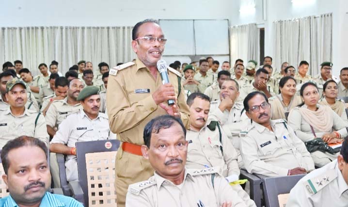 हाथी आने पर अब फोन कॉल और एसएमएस से लोगों को मिलेगी सूचना