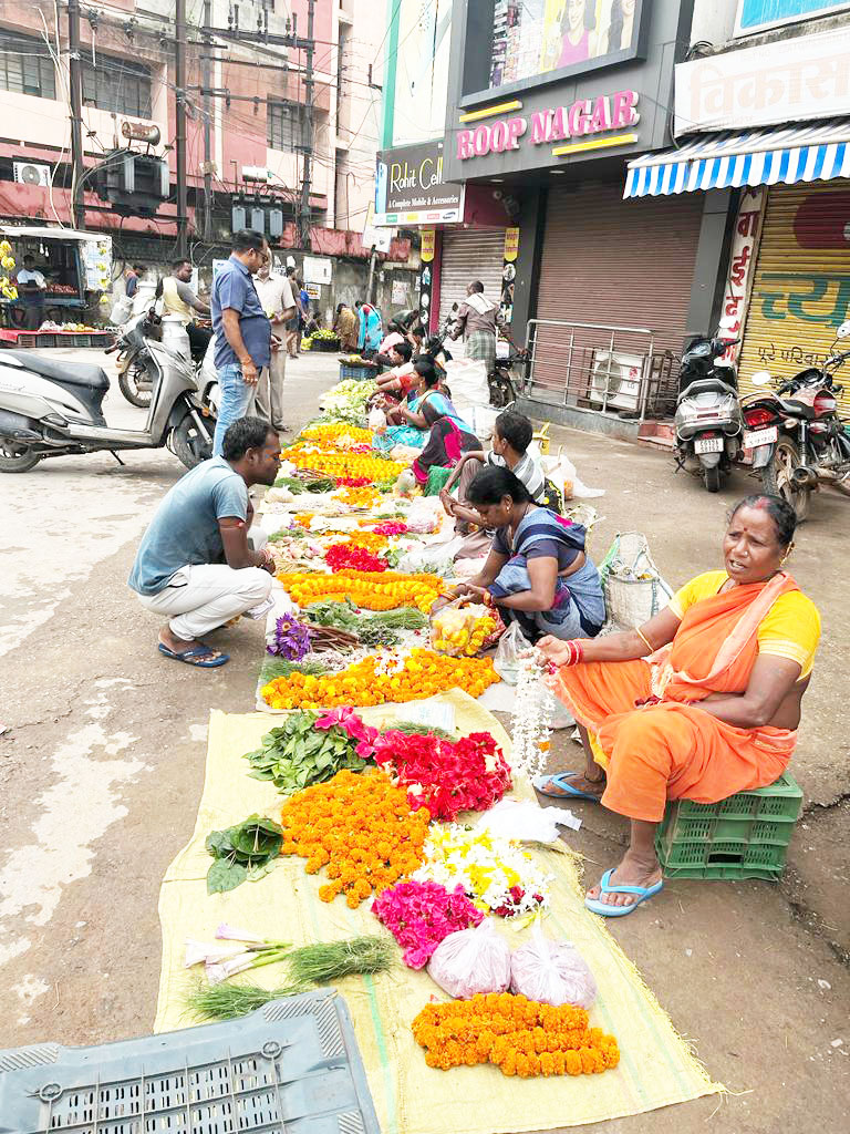 यातायात बाधित करने वालों पर कार्रवाई
