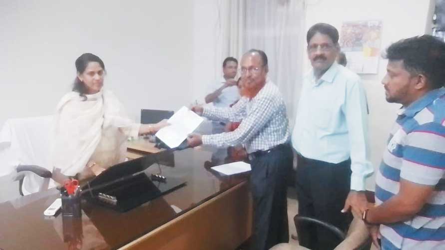 बेसहारा केआईटी कर्मियों के समर्थन में आगे आया ट्रेड यूनियन, शासकीयकरण की उठाई मांग                   