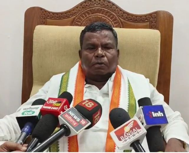 देखें VIDEO : शराबबंदी करना  बेवकूफी -लखमा