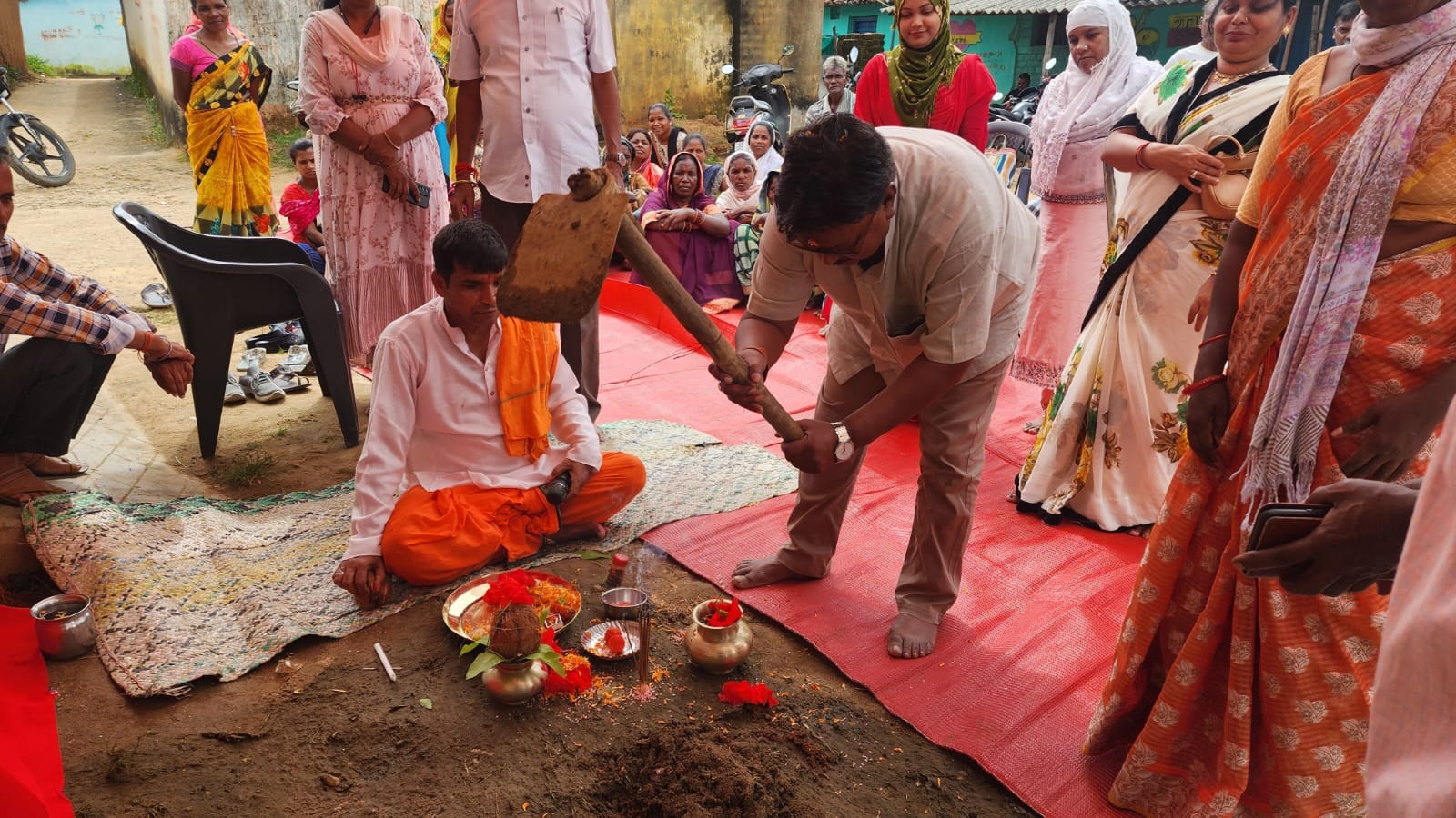 विधायक मिंज ने 50.81 करोड़ के  विकास कार्यों का किया भूमिपूजन