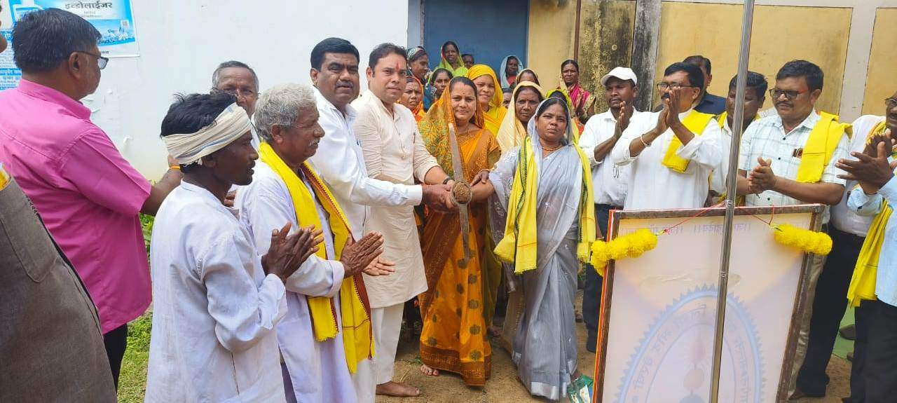 बुनियादी सुविधाओं पर काम कर ही कांग्रेस सरकार ने भरोसा गढ़ा है - छन्नी बुनियादी सुविधाओं पर काम कर ही कांग्रेस सरकार ने भरोसा गढ़ा है - छन्नी